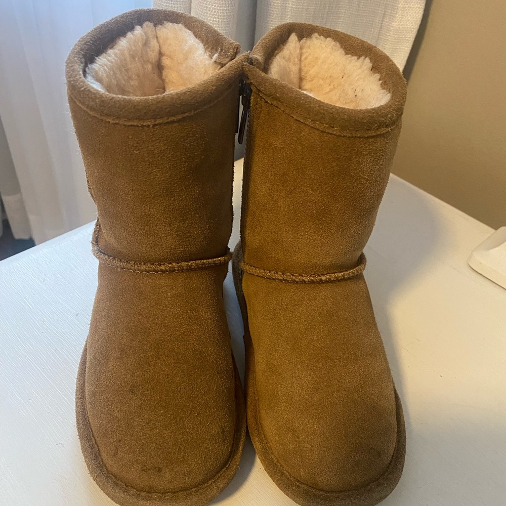 Bearpaw Boots size 11